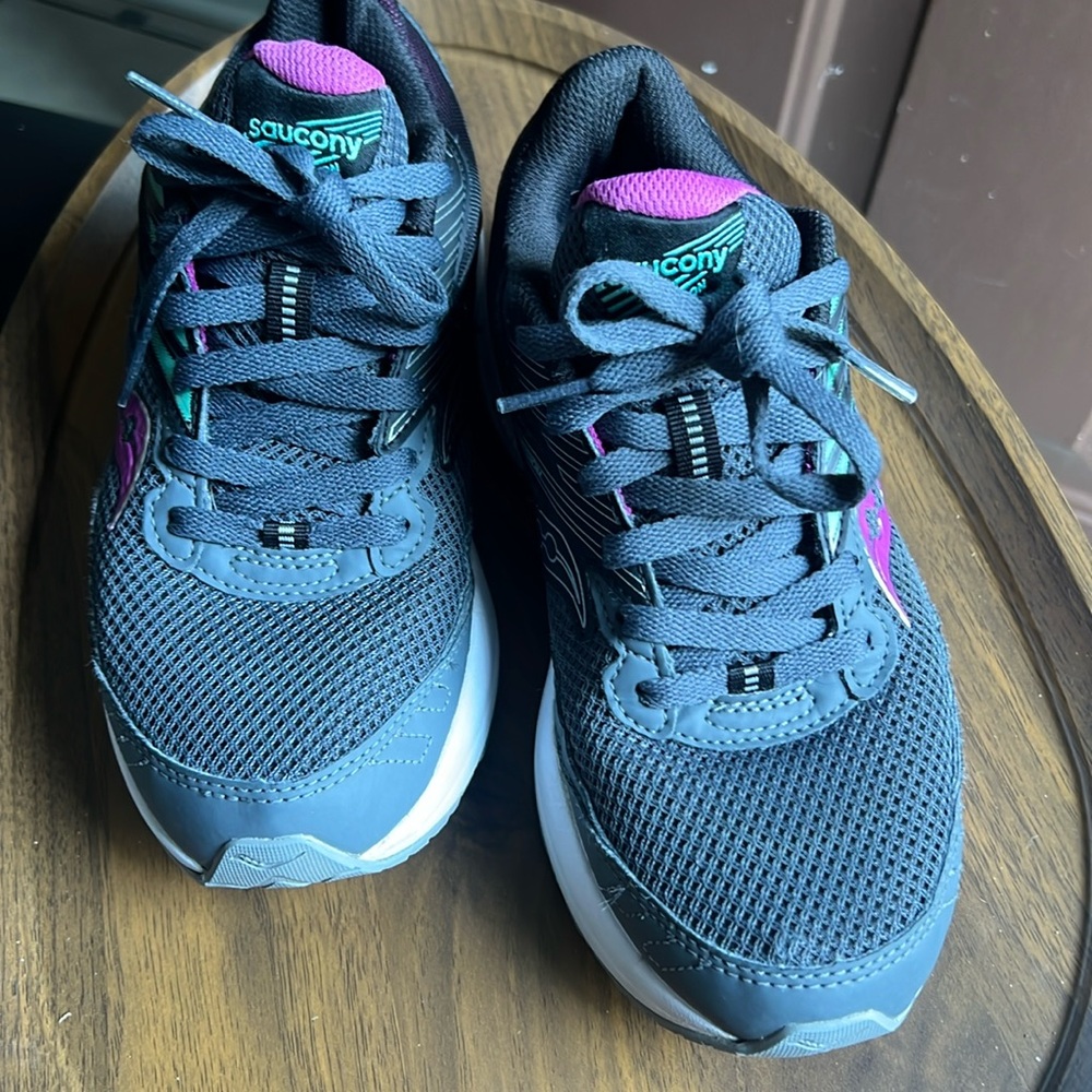 Women’s Saucony Ride 15 Size 6.5